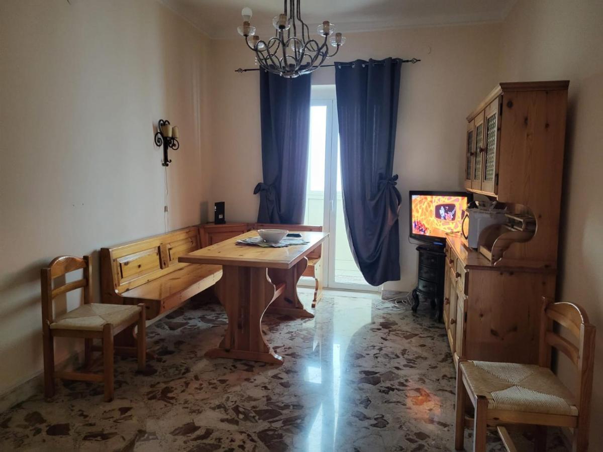Vittoria Alata Hotel Бари Екстериор снимка